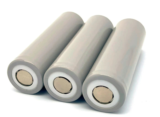 Niska temperatura 3.7v Inr21700 4000mah Wysoka szybkość rozładowania 40a Długi okres cyklu 1000 cykli Li-ion 21700 Bateria